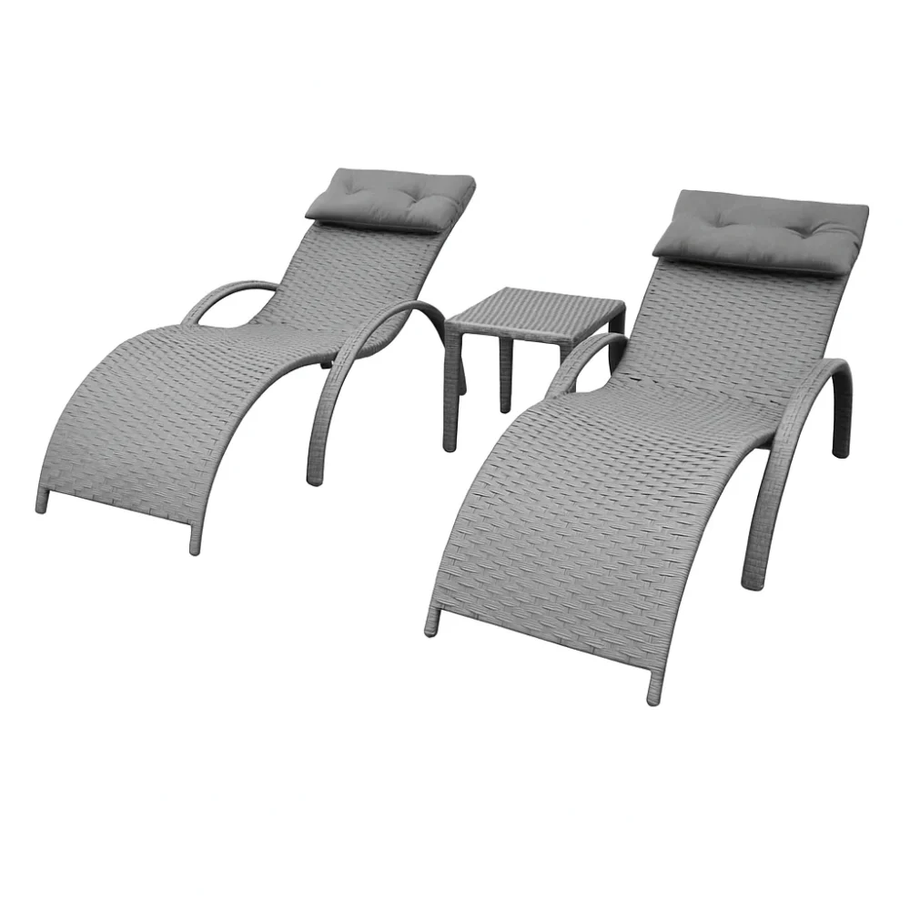 Rattan Lounger - Image 2
